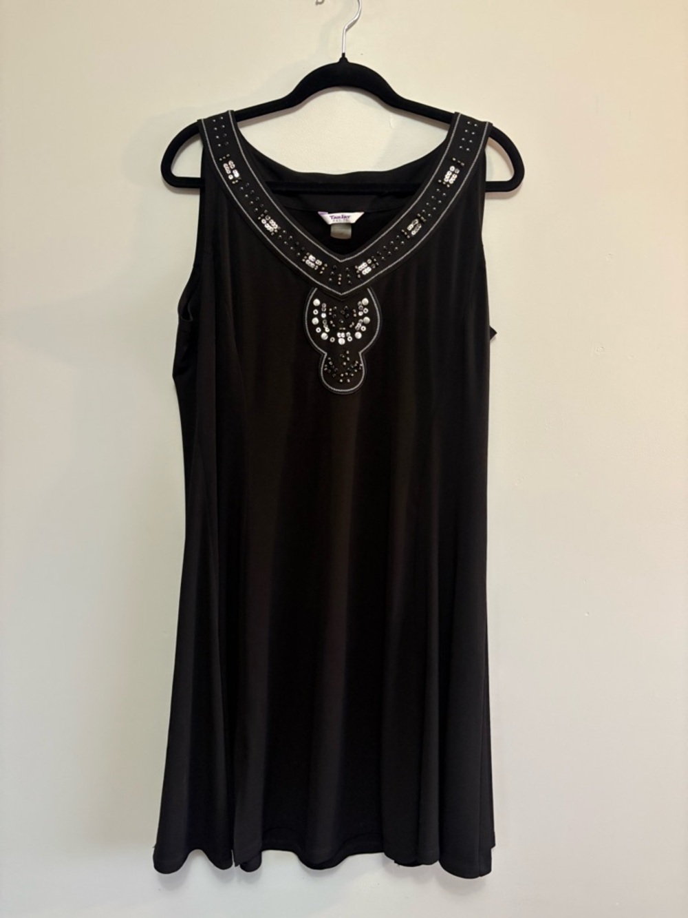 TanJay Petite Black Sleeveless Embellished V-Neck Dress Size 14P